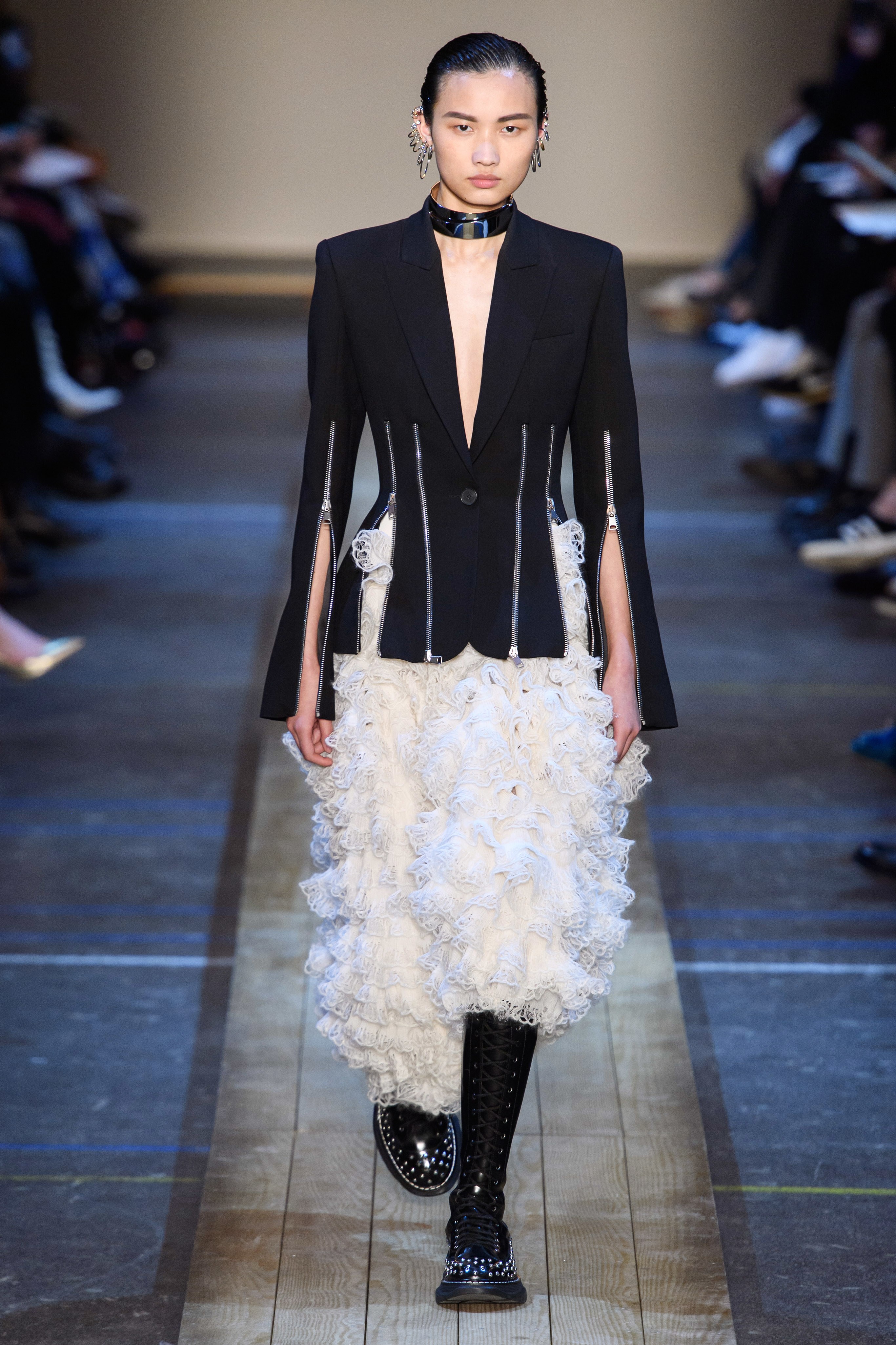 Fresh Off The Runway: Alexander McQueen Fall 2019 RTW – Getting Gorjess